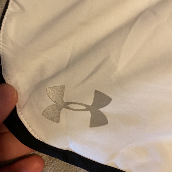 womens white under armour running shorts - Picture 2 of 3